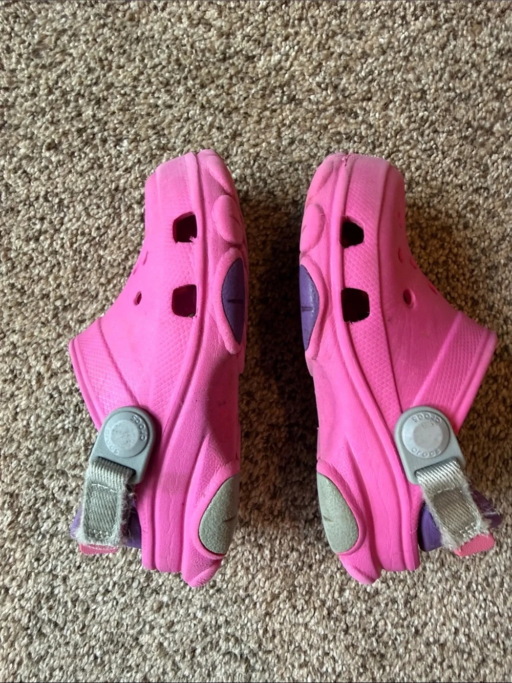 CROCS | Kids Clog in Hot Pink with Look and Hoop Strap